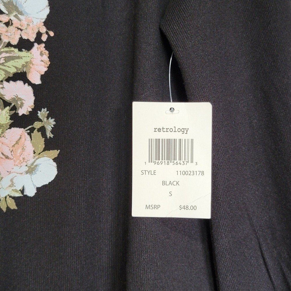 Retrology Top With Front Tie And‎ Butterfly Free Spirit Graphic - Picture 4 of 6